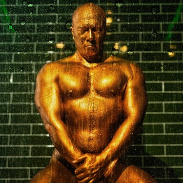 Thanit Kha Nguan - Vudhi K's Golden Showers