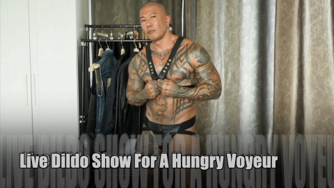 Live Dildo Show For A Hungry Voyeur
